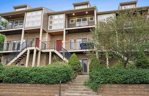 Covington Condo | The Cincy Staycation - City Views
