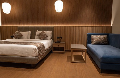 Siliguri Bed & Breakfast | The Cindrella Hotel