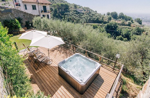 Uzzano Apartment | The Citrus Village - Mandarin
