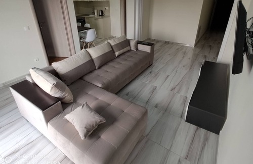 Vardaris Apartment | The city's bright apartments