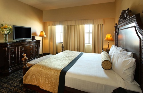 Atlantic City Hotel | The Claridge Hotel