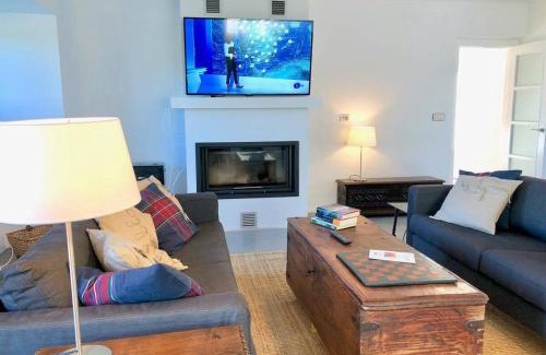 Loiba House | The Cliffs - CountrySeaSide Loiba