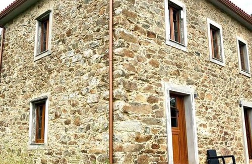 Feas House | The Cliffs - Ortigueira SeaLoch