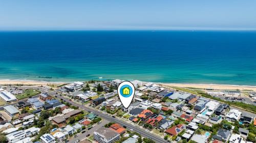 Merewether Apartment | The Cliff - Walk to Bar Beach and Merewether
