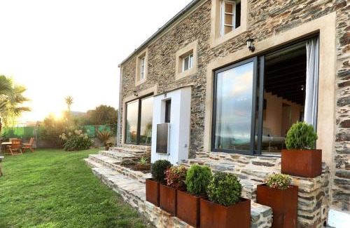 Loiba House | The Cliffs - Picon Seaside Cottage