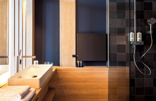 Nippes Hotel | THE CLOUTH
