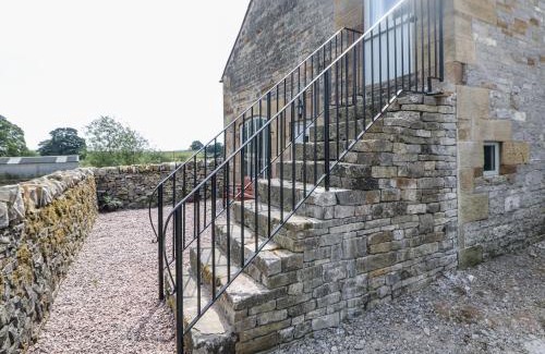 Cauldon Low House | The Coach House at Mayfurlong Farm
