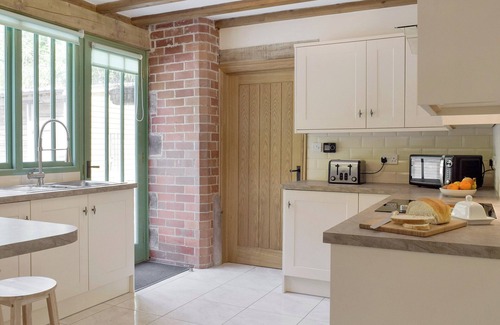 Derwydd Cottage | The Coach House at Stable Cottage