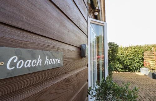Brighstone House | The Coach House