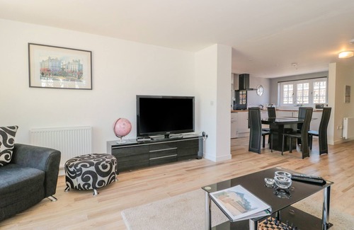 Lyme Regis House | THE COACH HOUSE, pet friendly, with a garden in Lyme Regis