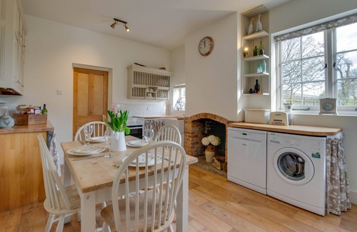 Biddenden House | The Coach House - Two Bedroom House, Sleeps 4