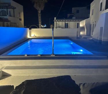 Tourlos Apartment | The Coast Suites