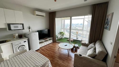 Bang Na Apartment | The Coast