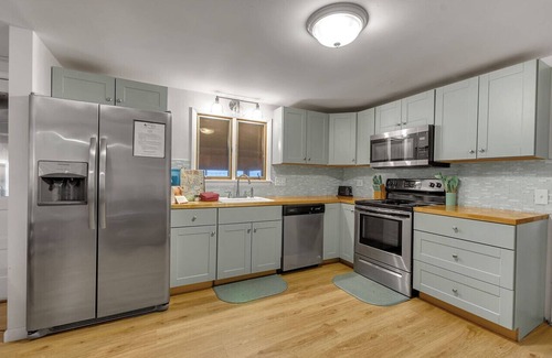 Town of Torrey House | The Coastal Cottage at Seneca Lake
