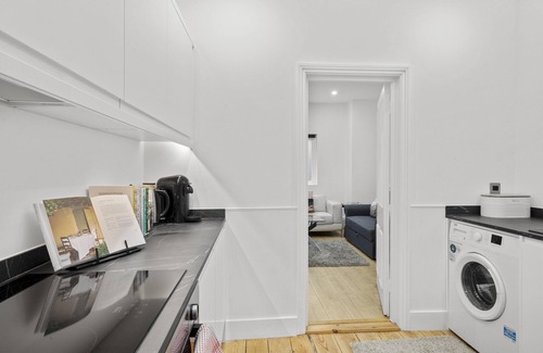 Brighton Apartment | The Coastal Den | By My Getaways
