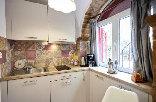 Chios Apartment | The Cocktail House- In the heart of the Island