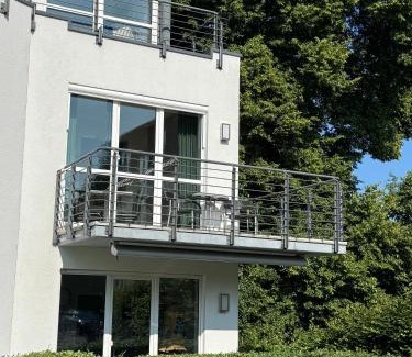 Borna-Heinersdorf Apartment | The Coffee Jacket Apartment
