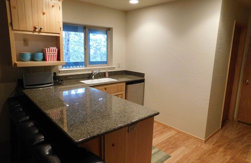 Cold Springs Cabin | The Cold Fisherman 297 4 Bedroom Cabin by Redawning