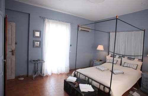 Finikas Villa | The Collector's Home