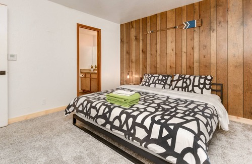 Big Bear Lake Condo | The Comfort chalet by Bear X