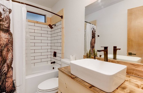Big Bear Lake Condo | The Comfort chalet by Bear X