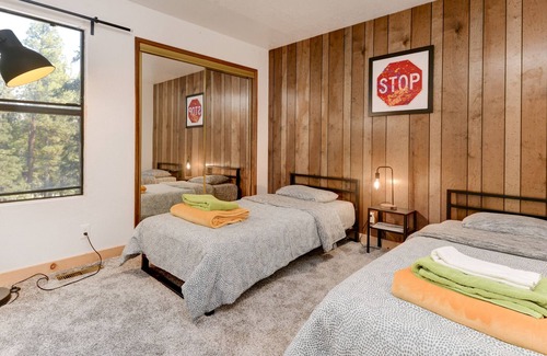 Big Bear Lake Condo | The Comfort chalet by Bear X