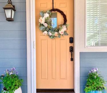 Mountainaire House | The Comforts' Inn: Mountain Escape
