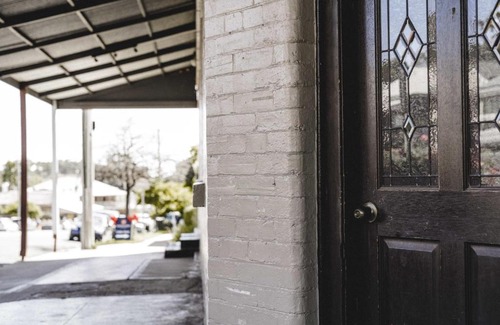 Millthorpe Hotel | The Commercial Quarters - Room 2-has air conditioning, free WIFI, TV and fridge