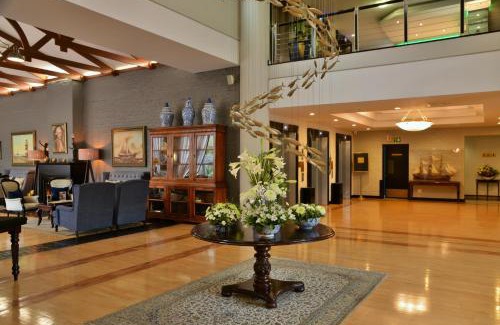 Victoria and Alfred Waterfront Hotel | The Commodore Hotel