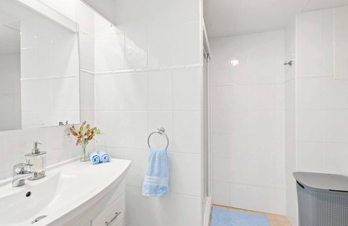 Nelson Bay Apartment | The Commodore - Quaint Abode in Nelson Bay