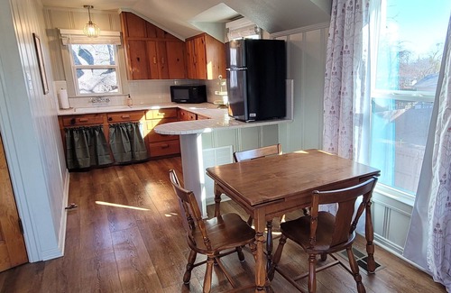 Stephenville Apartment | The Compass Loft Studio near TSU with EV Charger