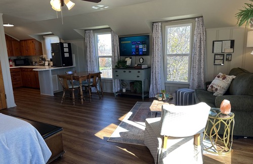 Stephenville Apartment | The Compass Loft Studio near TSU with EV Charger