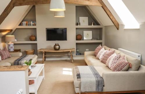 Chedworth House | The Compton Cottage