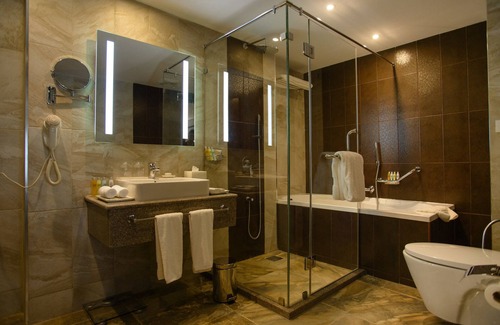 Parklands Hotel | The Concord Hotel And Suites