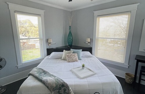 Brazos House | The Conner House- Historic Waco Home minutes from Magnolia and Baylor