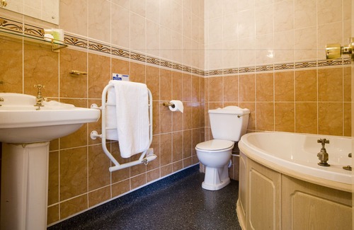 Kennington Hotel | The Conningbrook Hotel