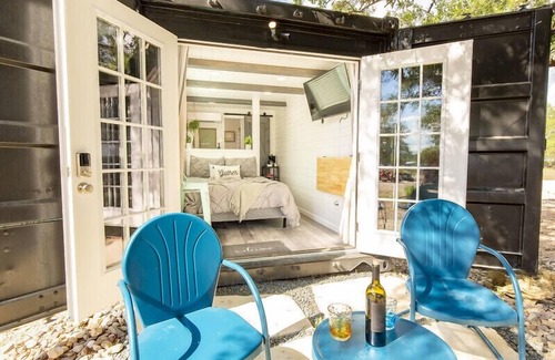Johnson City House | The Container Retreat @ 290 Wine Trail #10