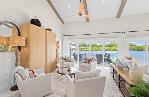 Clearwater House | The Contempo Flamingo