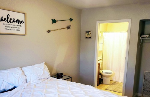 Paola Apartment | The coop a unique apartment in small town Kansas with all the amenities of home