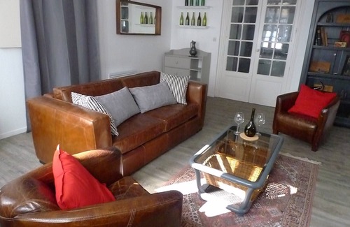 Centre Sud Apartment | The Cordeliers/Duplex for 4/Hyper Center!