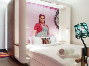 Whitechapel Hotel | The Corner London City