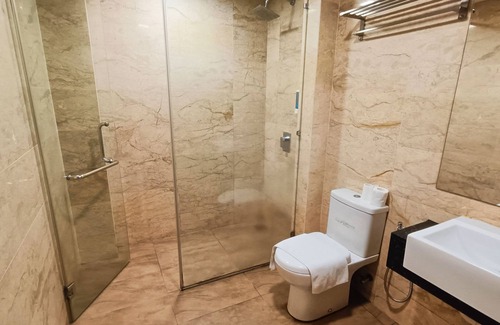 Bayan Lepas Hotel | The Corum View