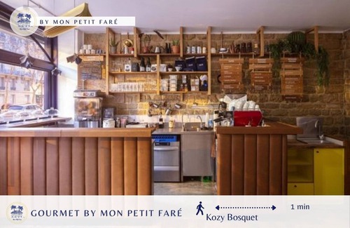Faubourg Saint-Germain Apartment | The Cosy Cocon Close to Eiffel Tower & Invalides
