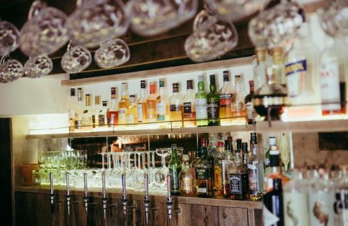 Chard Bed & Breakfast | The Cotley Inn