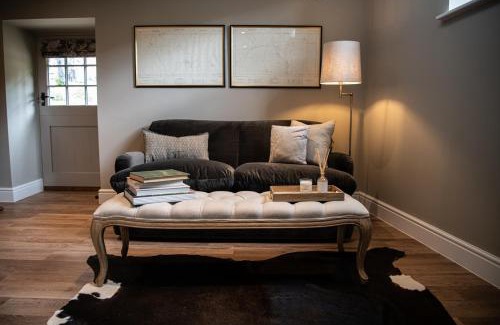 Chard Bed & Breakfast | The Cotley Inn