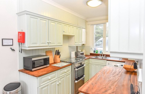 Bembridge Ski Chalet | The Cottage a superb family coastal retreat