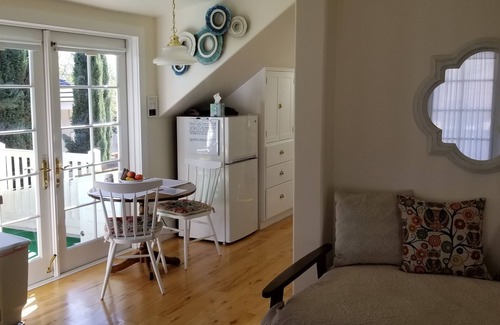 St. George House | The Cottage above the Carriage House