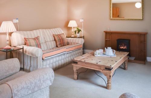 Shirley House | The Cottage At Canefield Farmhouse