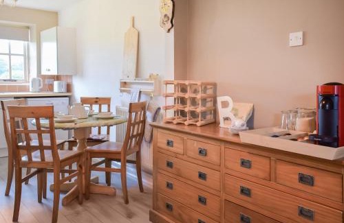 Shirley House | The Cottage At Canefield Farmhouse