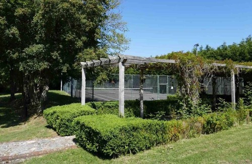 Upper Dicker House | The Cottage at Gildridge + Private Hot tub